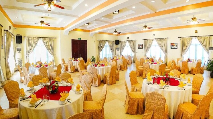 Golden Coast Resort and Spa